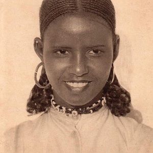 Meet your Posher, Desta